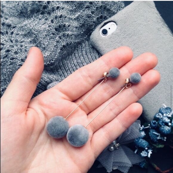 (B1) Gray Velvet Ball Earrings - Picture 2 of 2